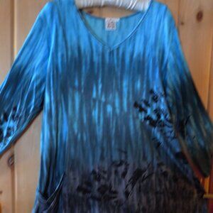 Parsley & Sage 1X Ocean Blue Jersey Knit Rayon Tunic with Black Silhouette Flora